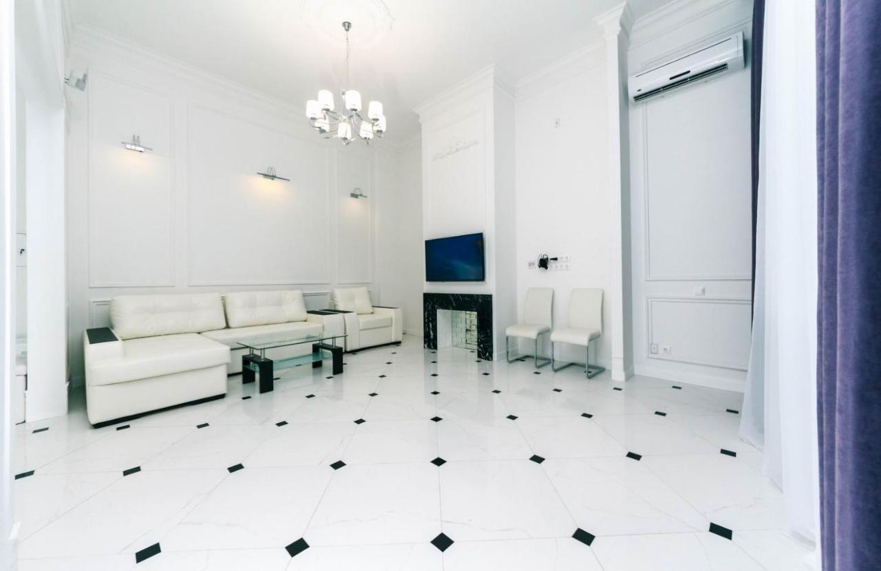 Vip Near Premier Palace & Arena City Kiev Bagian luar foto