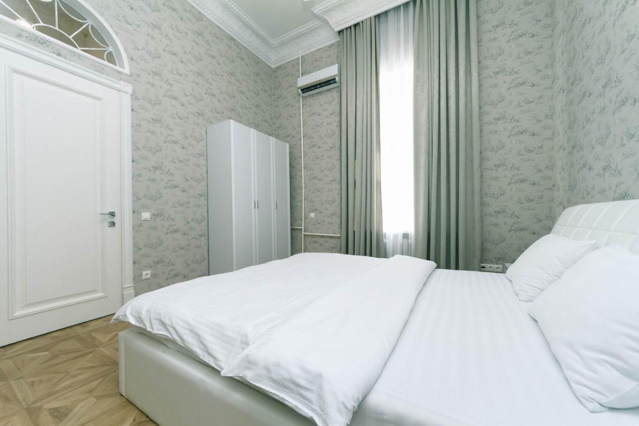 Vip Near Premier Palace & Arena City Kiev Bagian luar foto